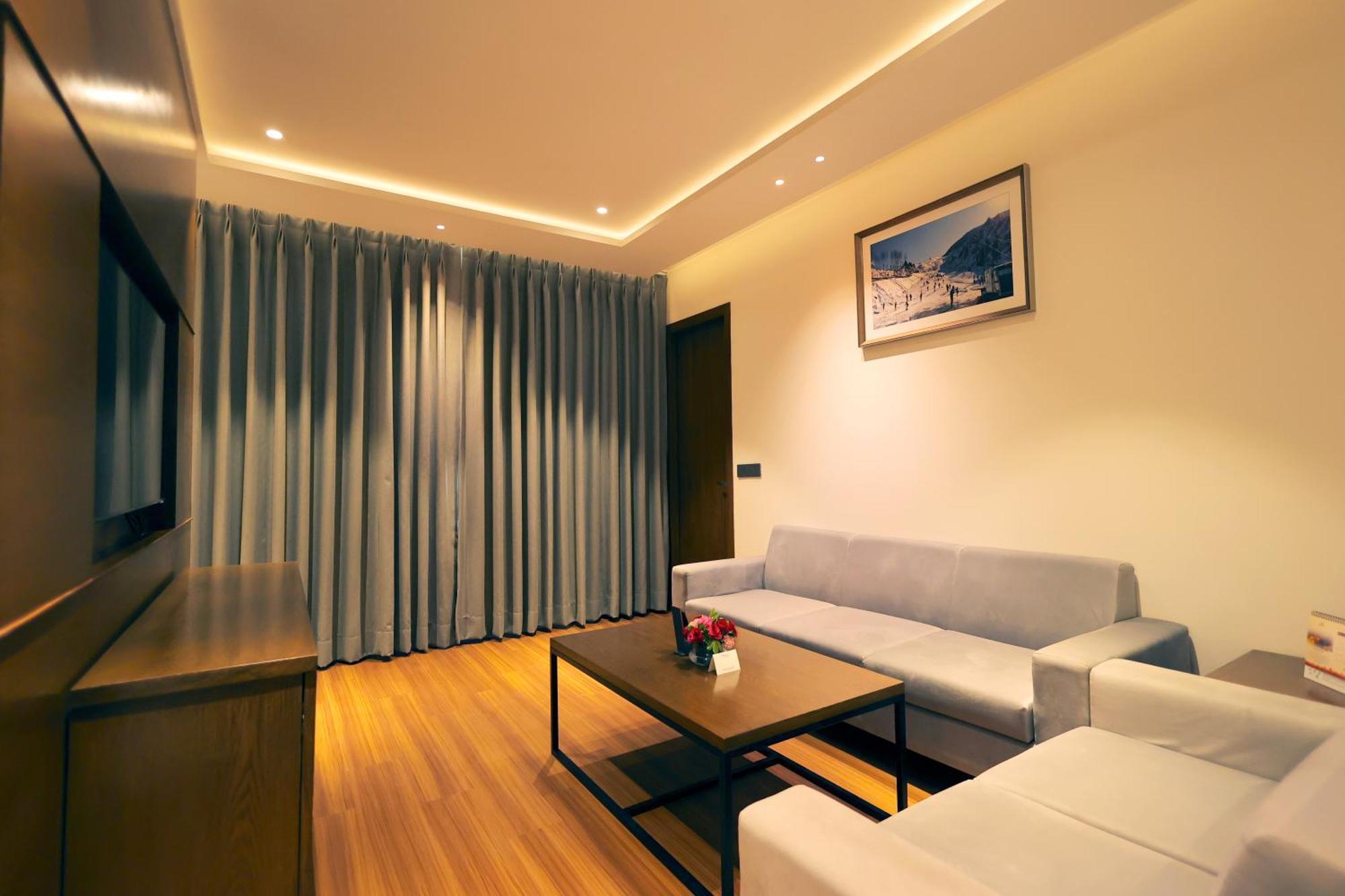 Pride Elite Haridwar Hotel Kültér fotó