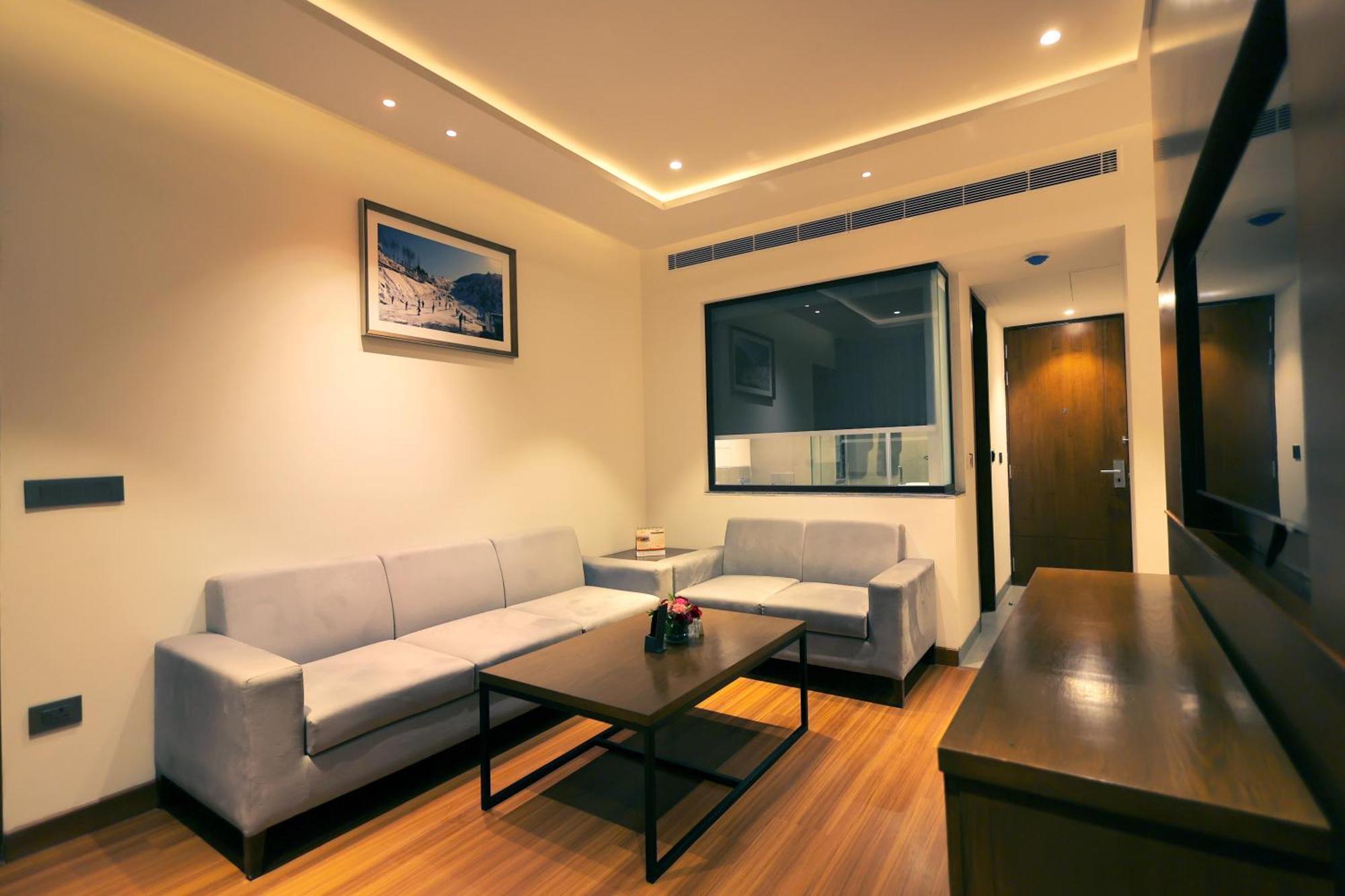 Pride Elite Haridwar Hotel Kültér fotó