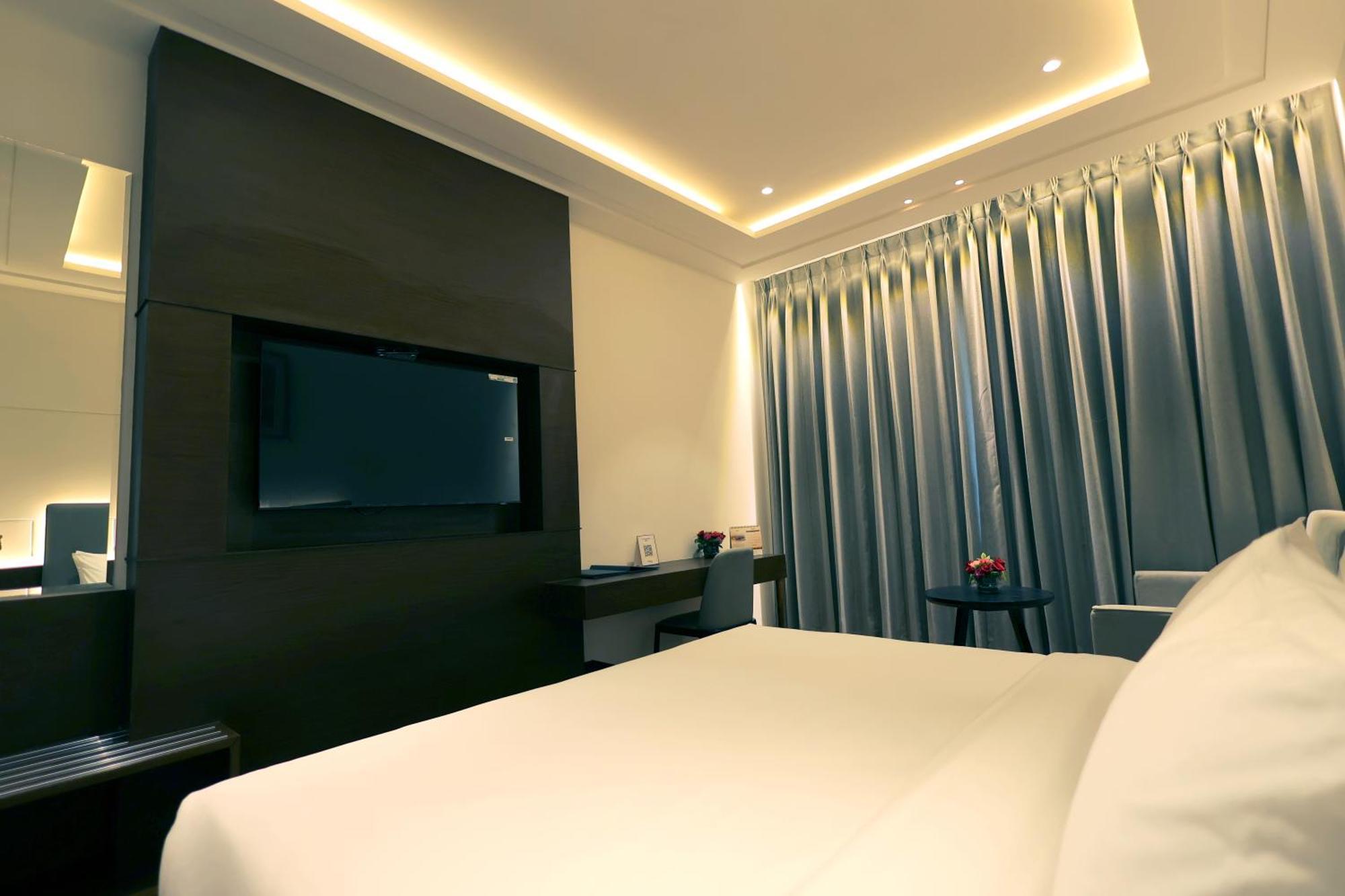 Pride Elite Haridwar Hotel Kültér fotó